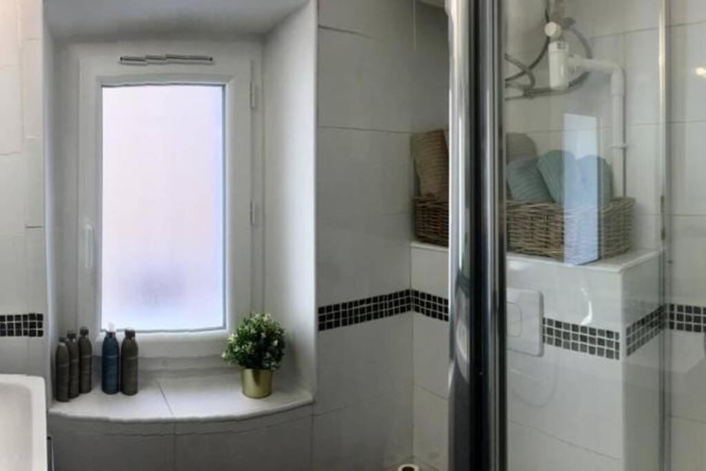 Studio 12 Vieux Port Apartment La Ciotat Bagian luar foto
