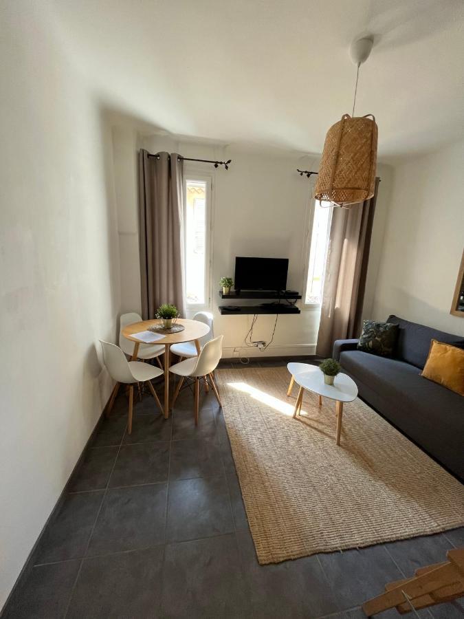Studio 12 Vieux Port Apartment La Ciotat Bagian luar foto